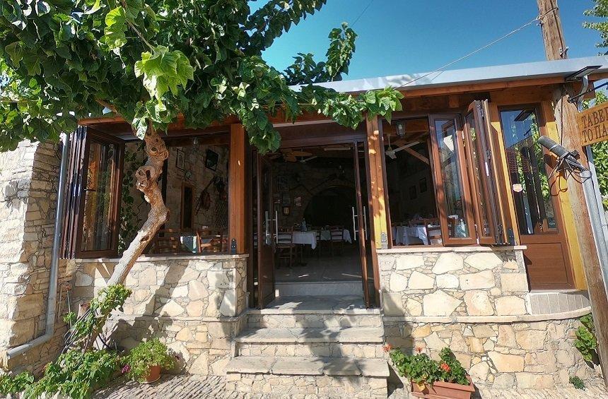 To Palati: A traditional tavern, in one of the most beautiful wine villages of Limassol!