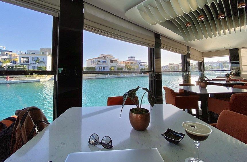 Marina Breeze: The lounge bar that feels like you're floating on a boat!