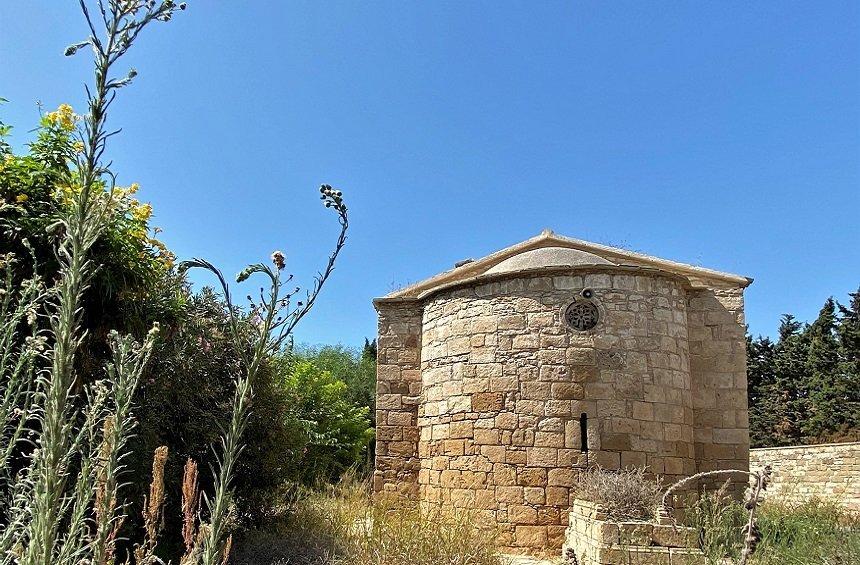 Chapel of Panagia Galactoforousa (Asomatos)