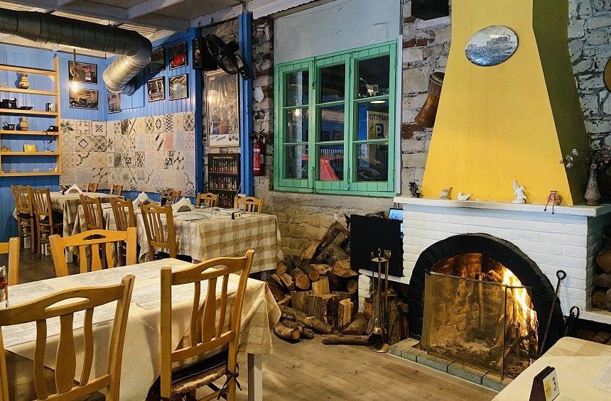 Apachiko: A hospitable tavern, with beloved flavours of Cypriot cuisine in the square!