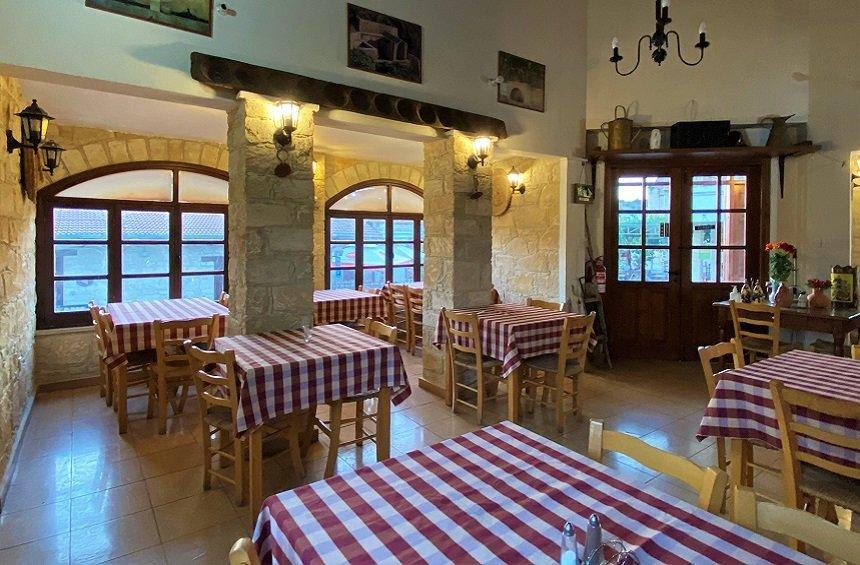 Agora Tavern: Traditional cuisine in the heart of a picturesque village!