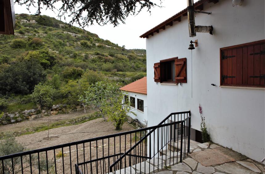 The story of the small monastery built by Dimitris from Vouni with his own hands