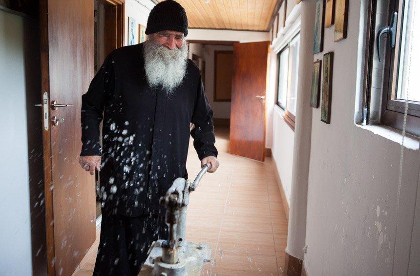 The story of the small monastery built by Dimitris from Vouni with his own hands