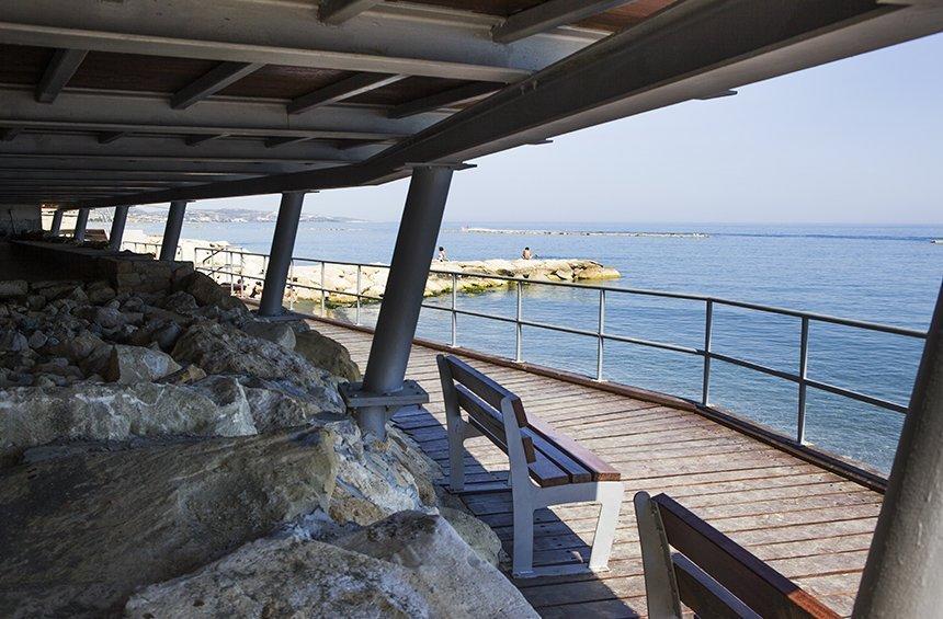 PHOTOS + VIDEO: A new, coastal pedestrian walkway is set to upgrade the image of the Limassol tourist area!