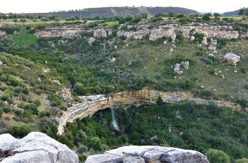 Waterfall of Prasteio Avdimou