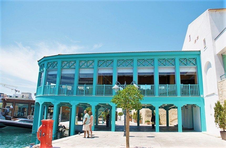 Epsilon Resto Bar: Limassol's blue balcony that has made an impression!