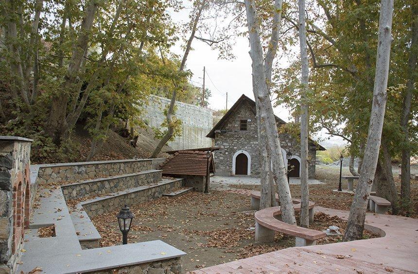 Panagias and Chrysosotiros Church (Kyperounda)