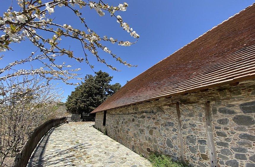 Ayioi Anargiroi Monastery (Fini)