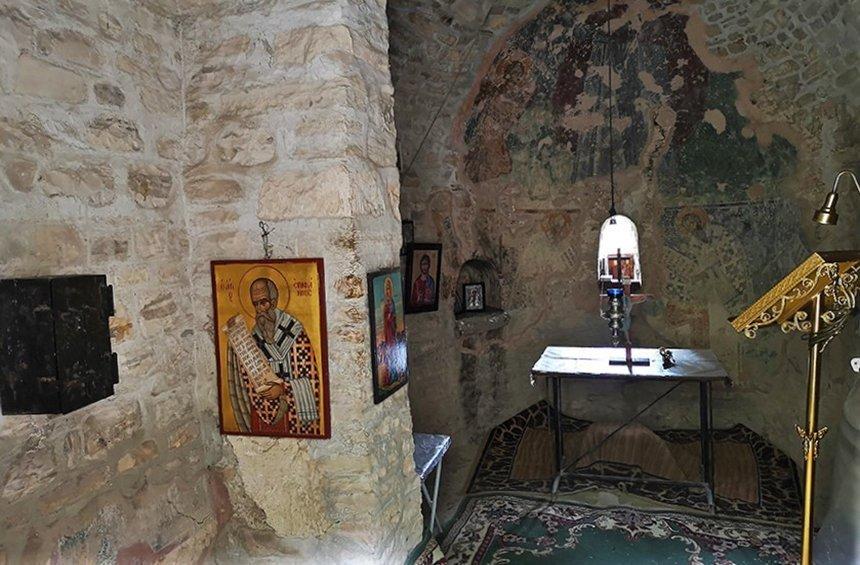 Agios Epifanios Chapel (Limnatis)