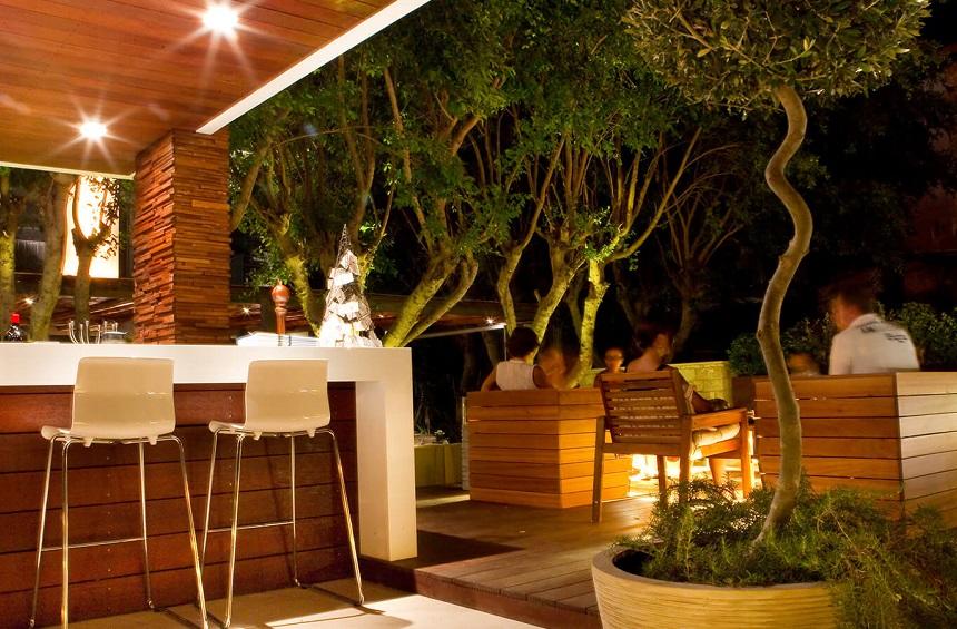 The Garden Restaurant: A surprise - garden in Limassol city!