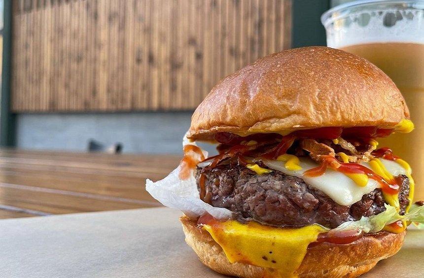 Burgearth: A new hangout with mouth-watering burgers, in the heart of Limassol!