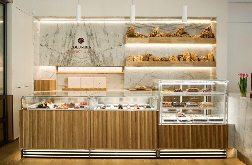 Columbia Confectionery: Delicious cakes and macarons in a new, elegant venue!
