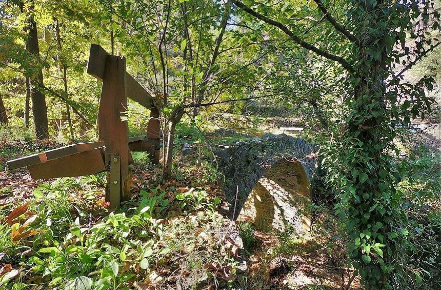 'Venetian Bridges' Nature Trails (Treis Elies)