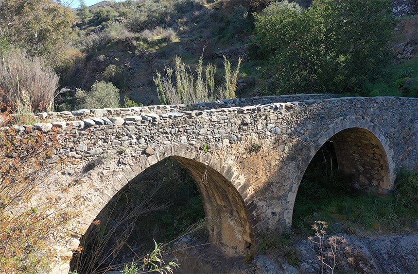 Akapnou Venetian Bridge