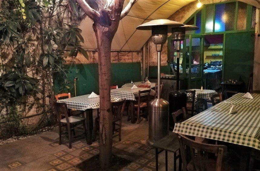 Yiagini Kitchen: A hidden courtyard in the historical center of Limassol filled with flavors and memories!
