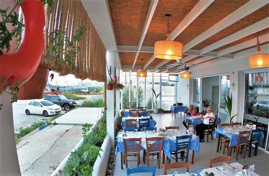 'Glaros' fish tavern: A historic fish tavern in Limassol, with a tradition of 40+ years!