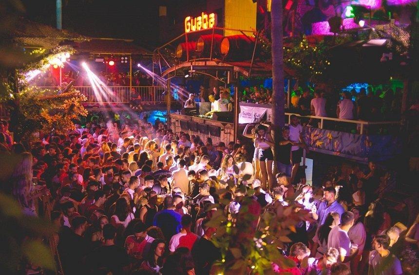 PHOTOS: A hut in Limassol, turned into an internationally renowned club!