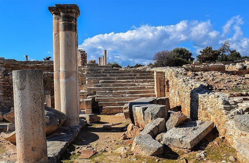 The Sanctuary of Apollo Hylati in Kourion