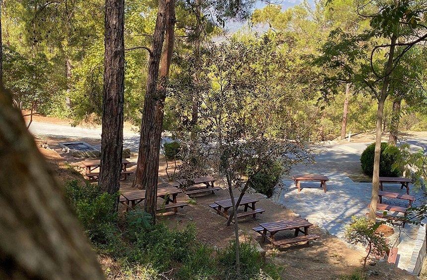 Kakomallis picnic area (Louvaras)