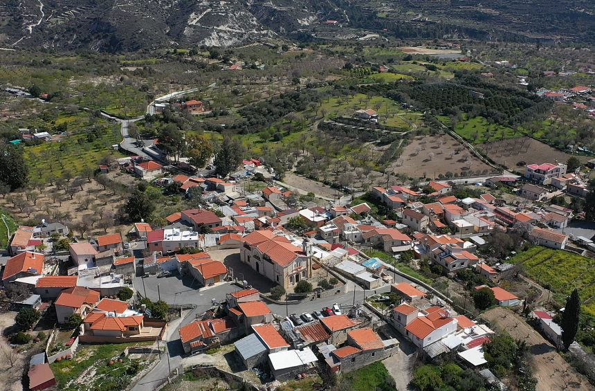 Limnatis Village