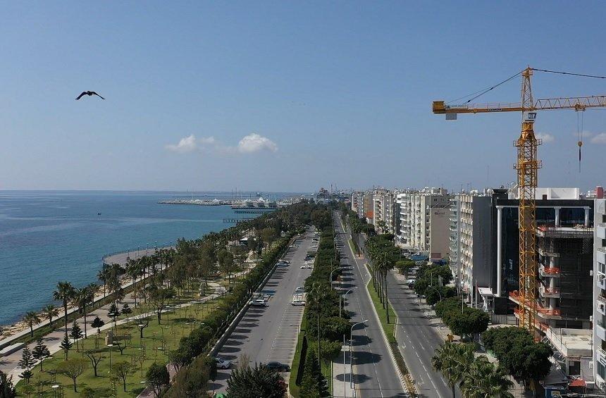 PHOTOS + VIDEO: The unprecedented image of Limassol, on the first day of movement restrictions!