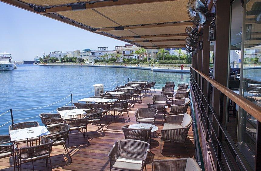 PHOTOS: A brand new terrace right above Limassol's sea!