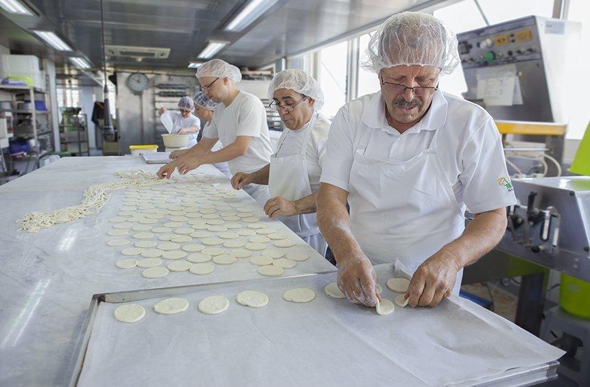 The secret of the handmade cheese pie, beloved by generations of Limassolians!