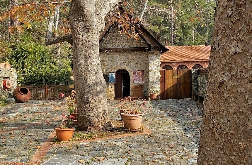 Timios Prodromos Monastery (Mesa Potamos)