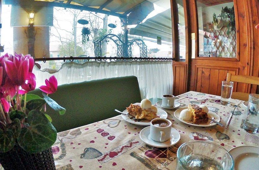 Orosimo Café: A picturesque spot for coffee, homemade sweets and snacks!