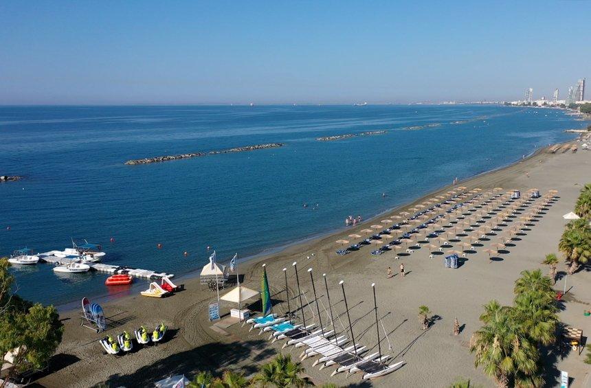 Vouppa Beach (Four Seasons)