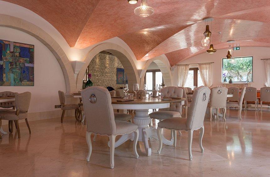 Dafne Restaurant: A different restaurant in Limassol featuring Cypriot cuisine!