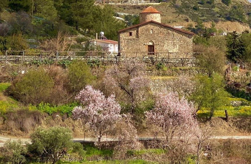 Holy Cross Church (Pelendri)