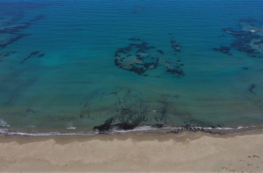 Three Sisters Shipwreck in Akrotiri