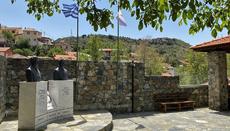 The monument in honor of the heroes Estathios Xenofontos and Demos Erodotou.