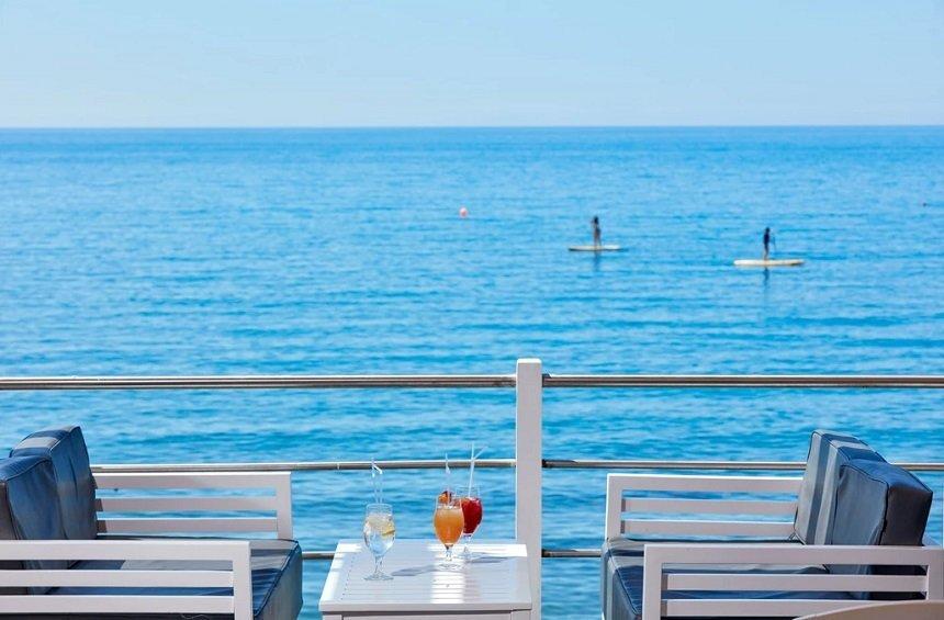 Sands Beach Club: An adored summer space, with a beach bar and a restaurant!