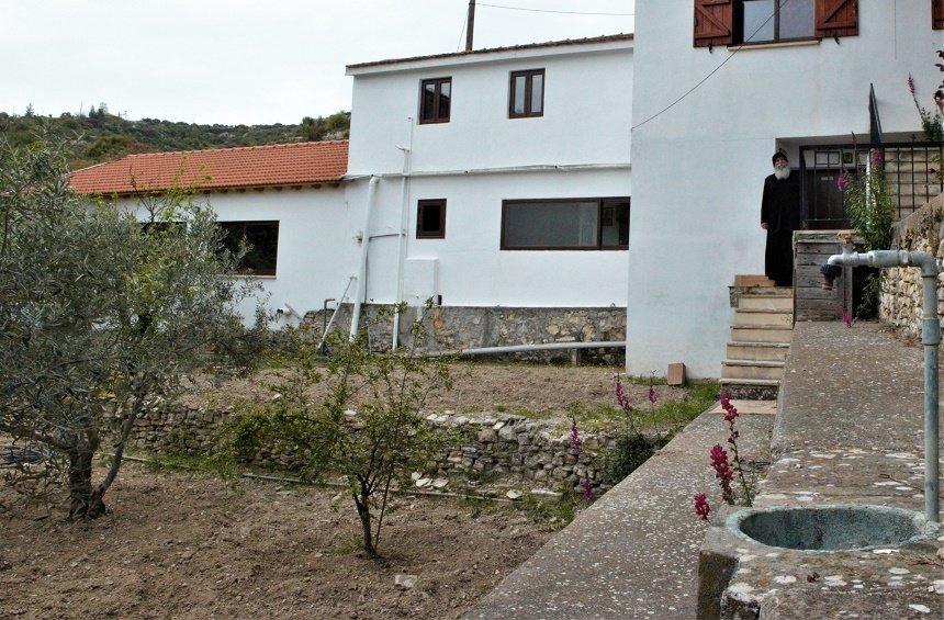 The story of the small monastery built by Dimitris from Vouni with his own hands