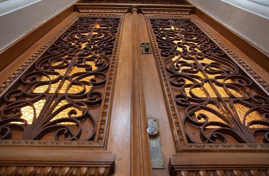 The door of the first floor entrance.