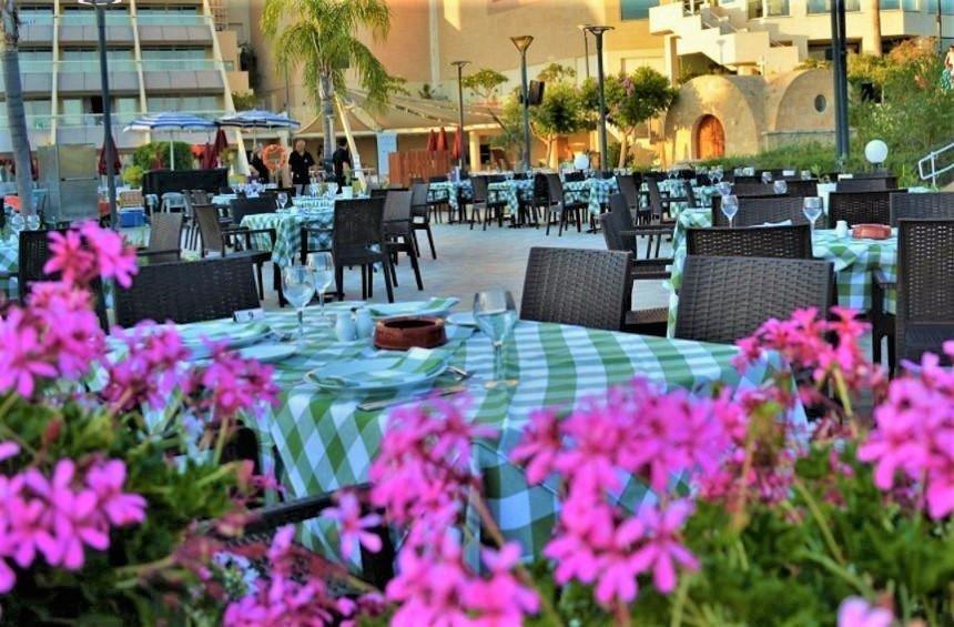 'Alakati' Restaurant is Limassol's 5-star traditional, Cypriot restaurant!