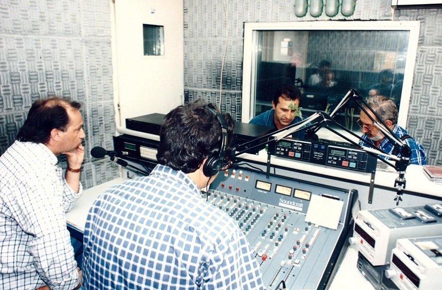 M. Papaevagorou recalls known and unknown moments of almost 30 years of Kanali 6 radio station!