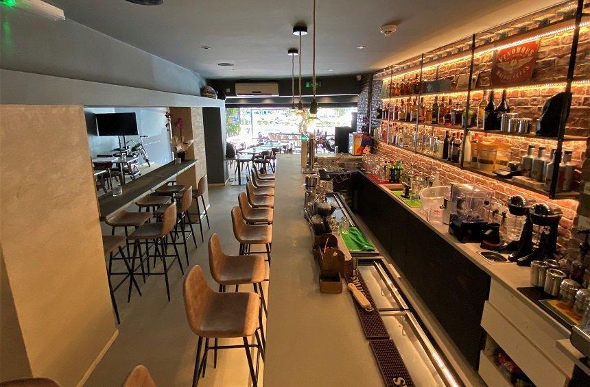 OPENING: A new hangout for drinks, burgers, and live music nights in Limassol!