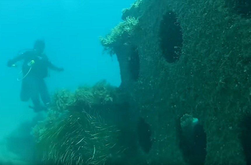 Scuba Diving at Akrotiri Shipwreck