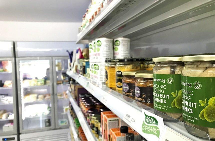 OPENING: A supermarket featuring exclusively fasting, vegan, and healthy products!