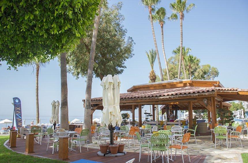 PHOTOS: The first images from Limassol's new beach bar!