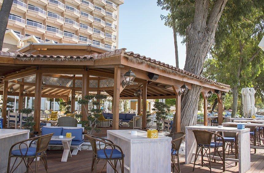 PHOTOS: The first images from Limassol's new beach bar!