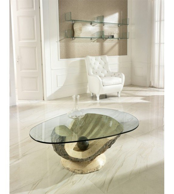 New Coffee table in store! Soon...